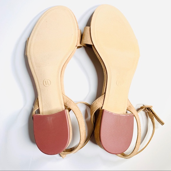 A New Day Sandal Low Heel Ankle Strap Tan Size 11 - Picture 5 of 5